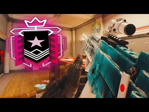 THIS IS HOW THE BEST CONTROLLER CHAMPION PLAYS RANKED - Rainbow Six Siege