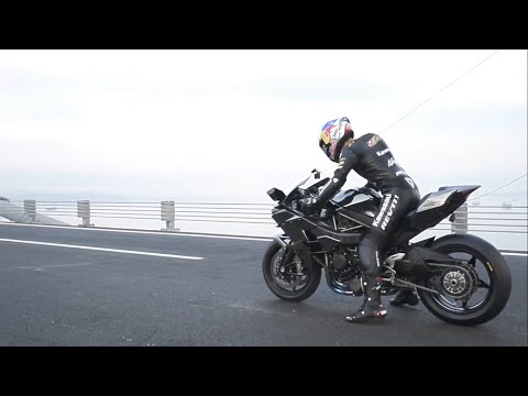 ducati 1199 panigale vs suzuki gsxr 1000 vs bmw s1000rr vs kawasaki h2r 0 300
