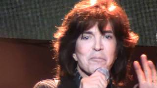 Camilo Sesto - Vivir asi es morir de amor (Lima - Perú 11-06-2011)