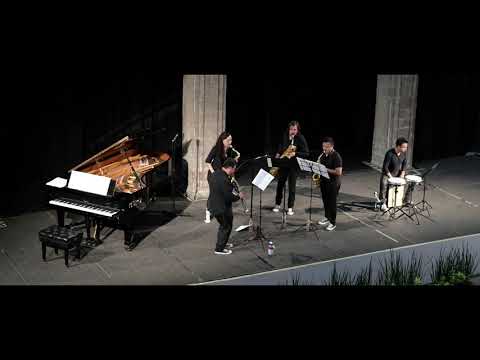 La Morena, Son tradicional mexicano