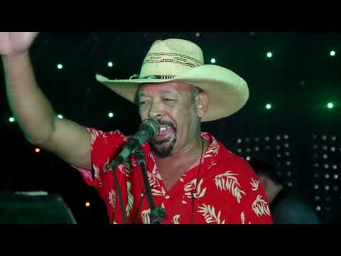 Osmarino o Irmão Liandro - ao vivo - Forró do Tota - Itaboraí - RJ