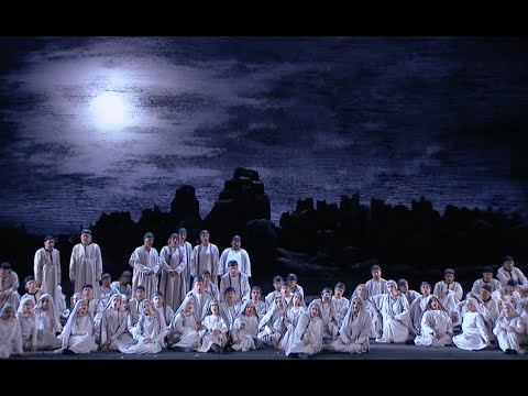 Το χορωδιακό των Εβραίων «Va, pensiero» («Πέτα, σκέψη») από την όπερα του G. Verdi Nabucco. Από την παραγωγή Nabucco του Teatro dell'Opera di Roma (2013). Τραγουδάει η χορωδία της όπερας της Ρώμης και διευθύνει ο [[#Riccardo Muti#]].