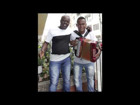 EL PANTALÓN DE GABARDINA   JUSTO MORENO