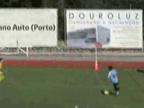 Resumo do jogo de Infantis 1º Contacto (Torrão) ...