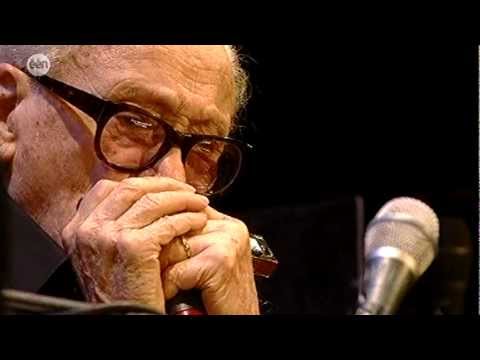 Toots Thielemans - Smile - Toots 90 21-10-12 HD