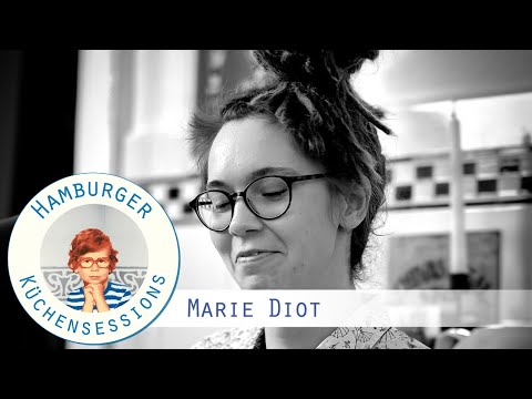 Marie Diot "Delfinbeobachtungen" live @ Hamburger Küchensessions