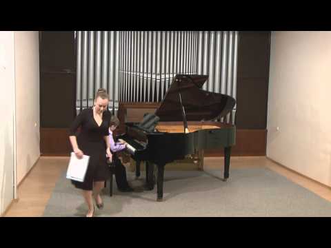 Natanael Rychvalský hraje na třídní předehrávce