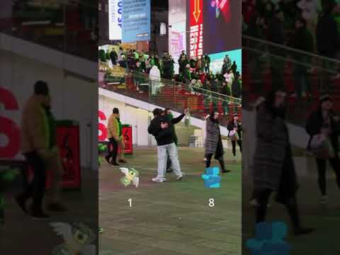 FREE HUGS OR FREE MONEY CHALLENGE 🫂 vs 💰 Wait for the End 😂 - New York Edition 🌃