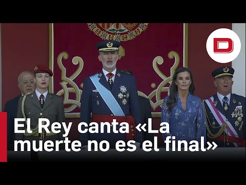 El Rey y la Princesa cantan 'La muerte no es el final' en el homenaje a los caídos por España