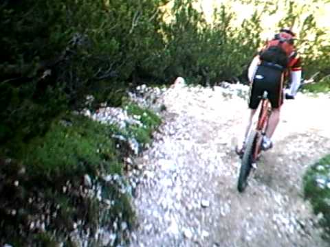 2010 AlpenX - Abfahrt technisch Sven Front.AVI