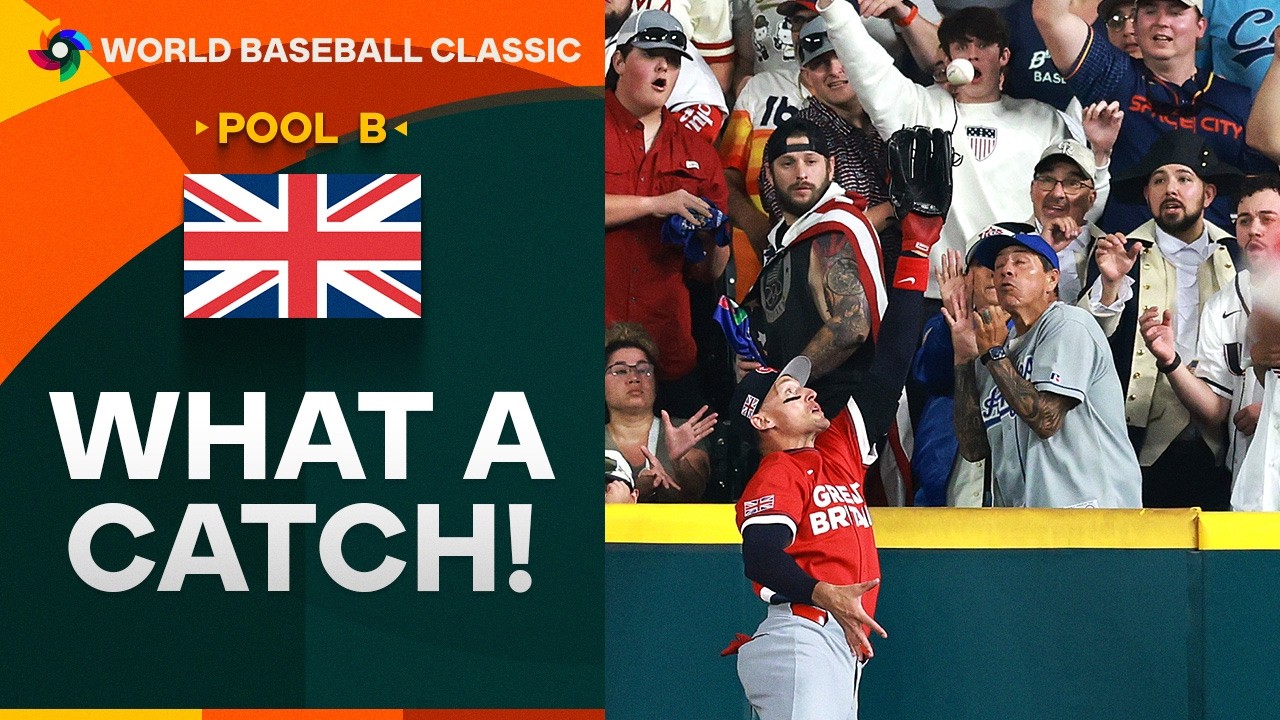 Trayce Thompson makes INCREDIBLE catch to rob Will Smith of a homer! 😱