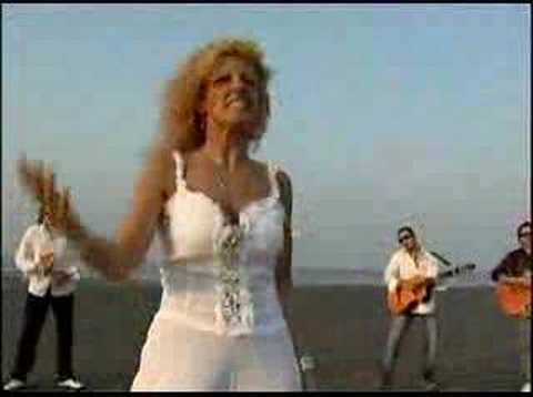 ROSSELLA FERRARI E I CASANOVA - Capitano (Official video)