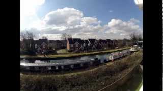 preview picture of video 'Timelapse Devizes to Westminster International Canoe Race passing Aldermaston Wharf'