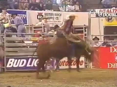 Donald Owens vs Up Ta Snuff - 00 PBR Billings (87.5 pts)