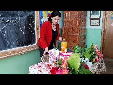 La ziua lu Doamna Dirigina Clasa-VI-A