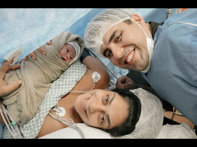 Fotografia de Parto - Newborn - Evelyn Moura Fotografia em Niterói, Rio de Janeiro - ensaio infantil - newborn de recém nascido - partos - parto em niteroi - registro de parto - maternidade são francisco - doce nascer - parto humanizado'