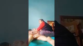 Download lagu Foot and back massage for mothers who frequently experience tingling sensations while watching PK... mp3
