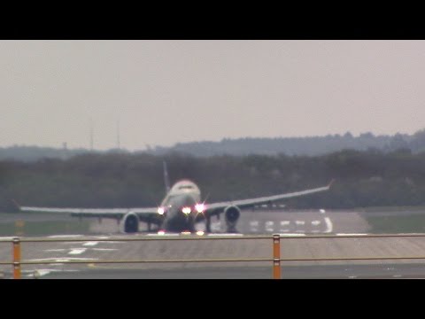 HARD CROSSWIND landings during a storm at Düsseldorf Airport | B777, A333 | Airplanesloverr