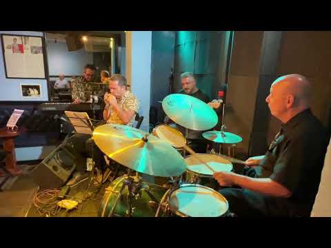 Live from Rio de Janeiro: Marcio Bahia - Gabriel Grossi- Andre Vasconcellos - Mike del Ferro