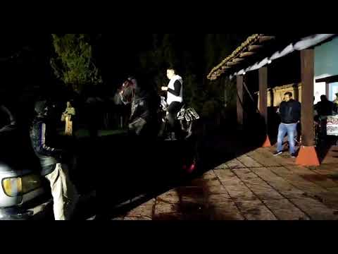 Axel Rodriguez - Bailando Con Esta Chulada de Caballo