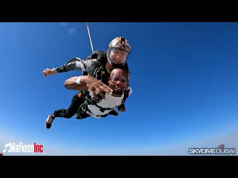 Billnass Ajirusha Juu Ya Ndege Akiwa Nchini Dubai.