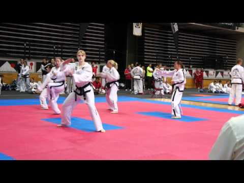 ITF 2011 NZ - Senior Female Team Patterns - 2.MP4