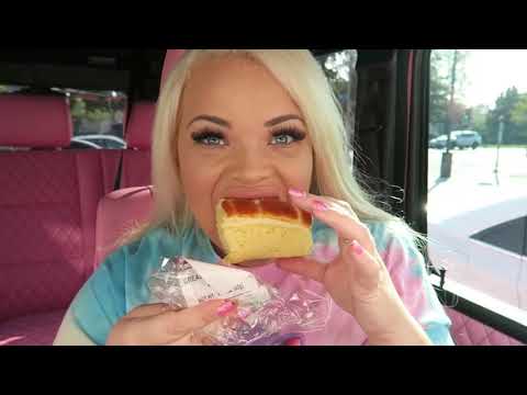 Trisha Paytas eating to Laura Lee's apology for 4 minutes straight