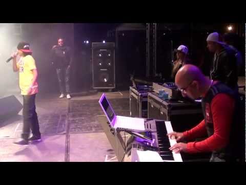 Yuri BH - Someone Like You - Ao Vivo- Gravação DVD - 45 Mil Pessoas-Viçosa-MG - Dia 29/09/12