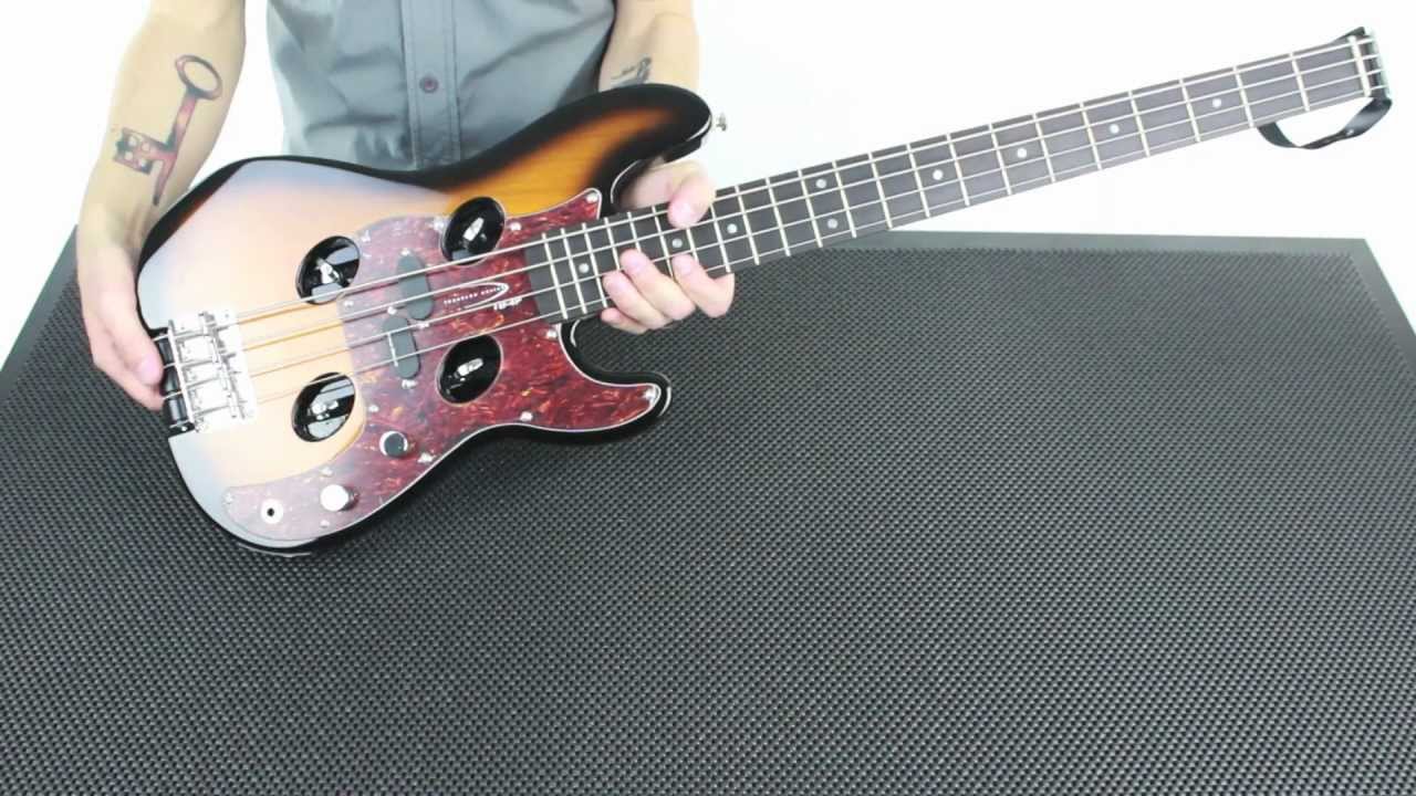 Traveler Guitar TB-4P Bass - Pearl White