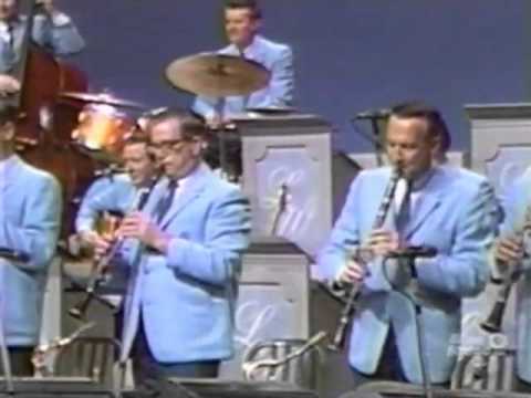 The Lawrence Welk Show - From Polkas to Classics - 11-25-1967