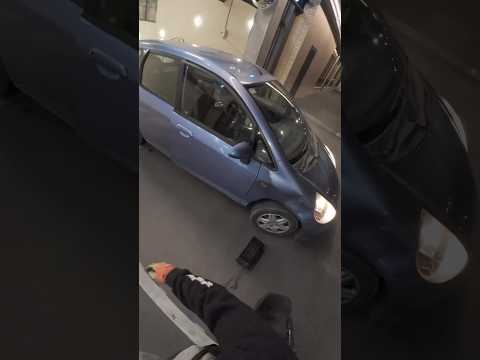 Estrella su karts contra un carro #motivation #funny #automobile