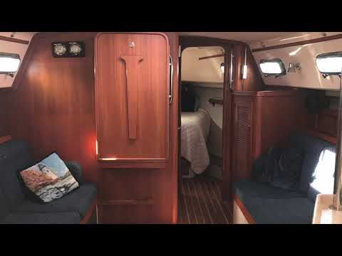 2004 Island Packet 370