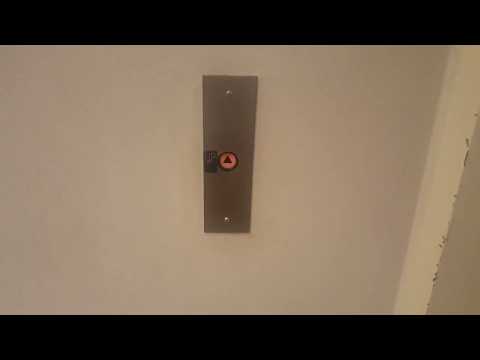 Westinghouse Hydraulic Elevator @ Concourse Office Park - Building 6310 - Dallas, TX