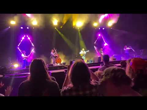 Billy Strings “Hide and Seek” live in Ft. Worth 12/12/25 at Dickies Arena. 
