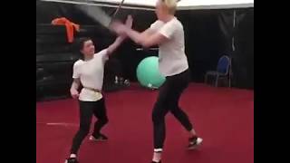 Арья vs Бриенна.Игра Престолов