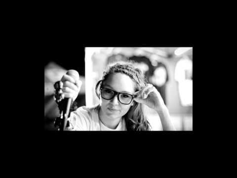 Nova Rockafeller - Tres Pound