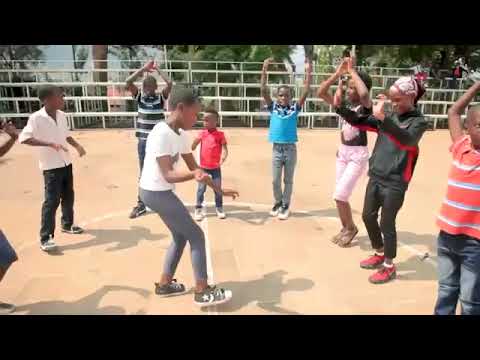 IZUNGUZE by Peace JOLIS   a Shebla Line Films360p