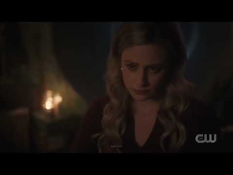 Riverdale Jughead apologizes to Betty