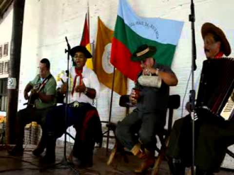 ALMOÇO NO PIALO DA ESTANCIA MACANUDO,COM ROGERIO DINIZ