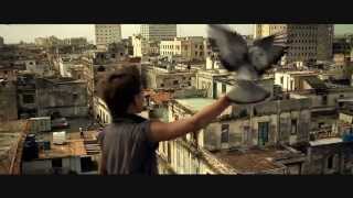 NUMA ESCOLA DE HAVANA TRAILER - ESFERA legendas em português