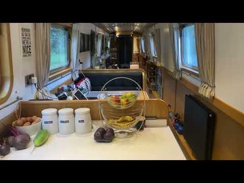 Lady Jayne - 70' 2020 Cruiser Stern Narrowboat With A Wraparound Bow