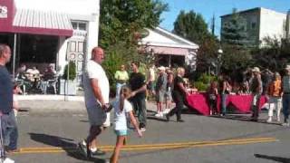 preview picture of video 'Greenport Festival 9/20/09'