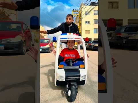 بنت صغيرة صنعت سيارة صغيرة 🚓