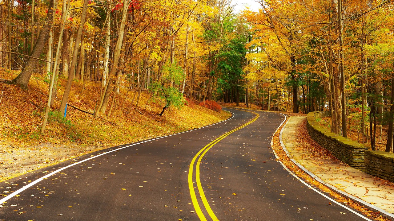 Upstate New York Fall Foliage 4K - Scenic Drive Through Mountains, Forests & Towns