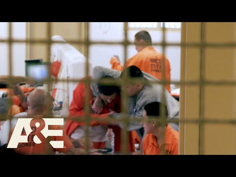 Correctional Officer Gets Into Fight With Inmate | Behind Bars: Rookie Year | A&E