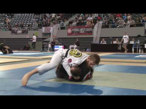 XII Mistrzostwa Polski BJJ: Adam Wardziński , czarne pasy 94 kg