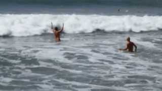 preview picture of video '7D India 7534 Sea Beach, Varkala Helipad Road, Varkala, Kerala, India'