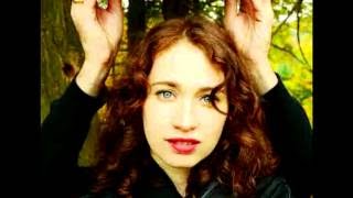 Regina Spektor - The Trappers and The Furrier ( unplugged )