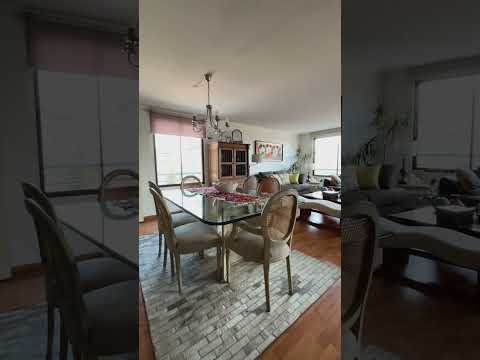 Vivir alto, con luz todo el día y la cordillera como telón de fondo.