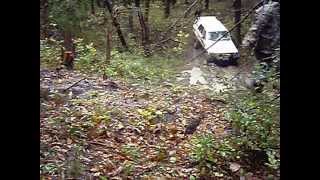 preview picture of video 'Toyota 4Runner Mud Hill Climb Part 1'